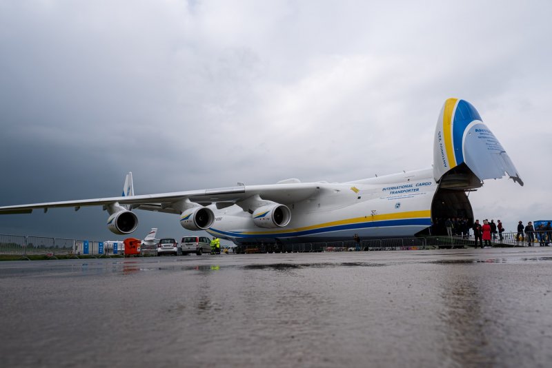 АН-225 Мрия шасси