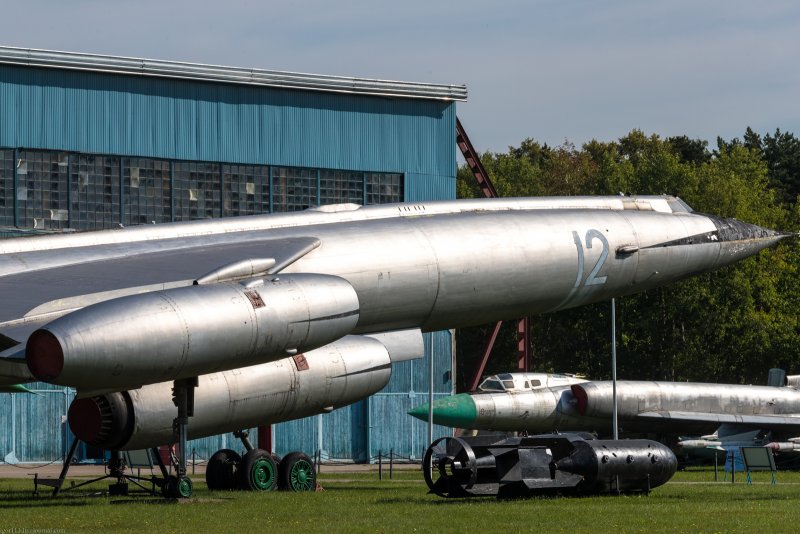 М-4 самолёт