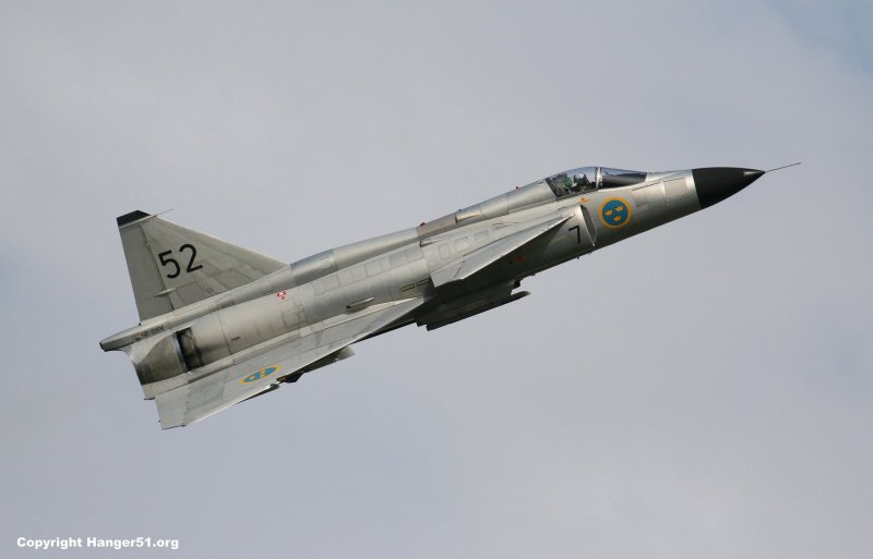 Saab j37