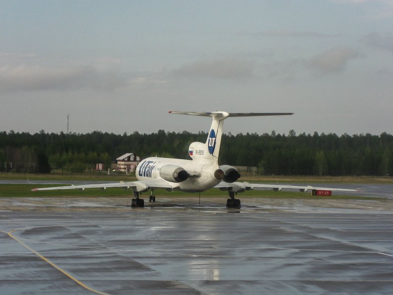 Самолёт ту 154 а ЮТЭЙР авиакомпания