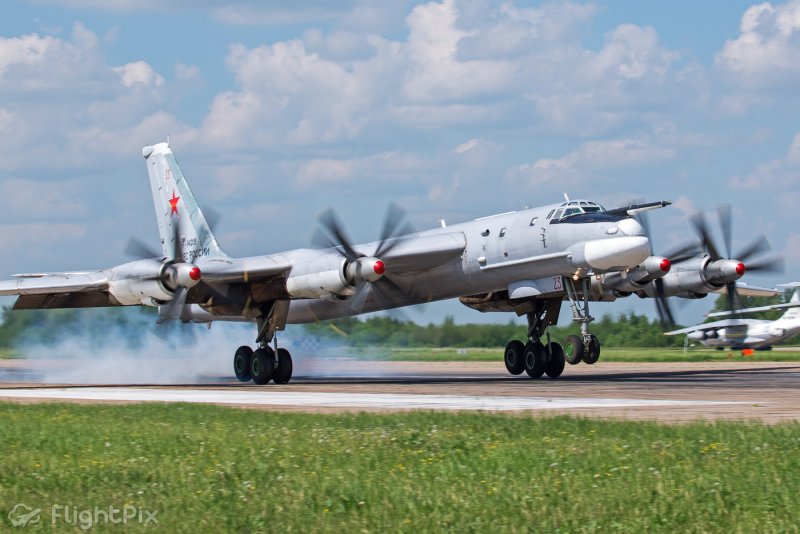 Самолет ту 95 МС