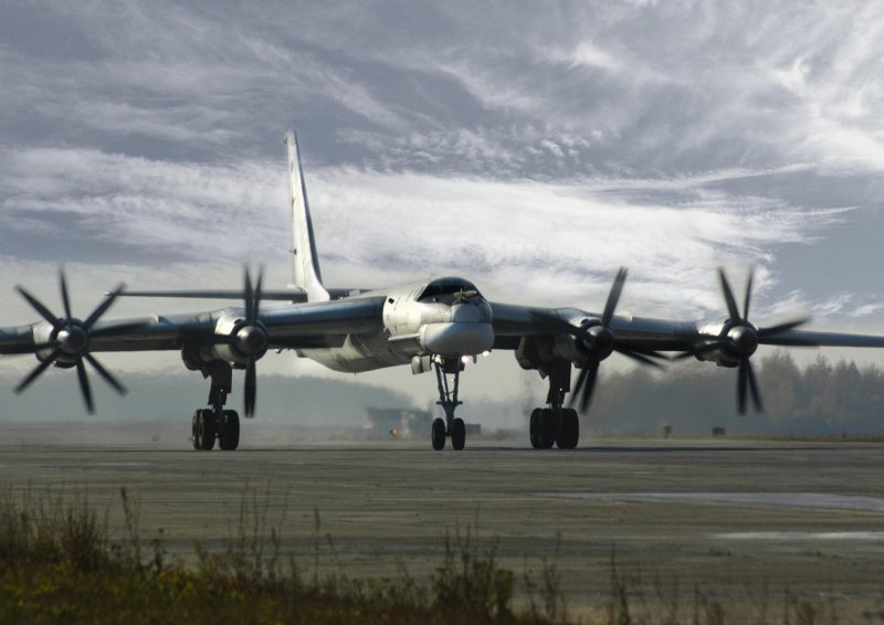 Ту-95мсм, тяжелый, турбовинтовой, Дальний, бомбардировщик-ракетоносец.