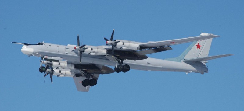 Ту-142 взлет