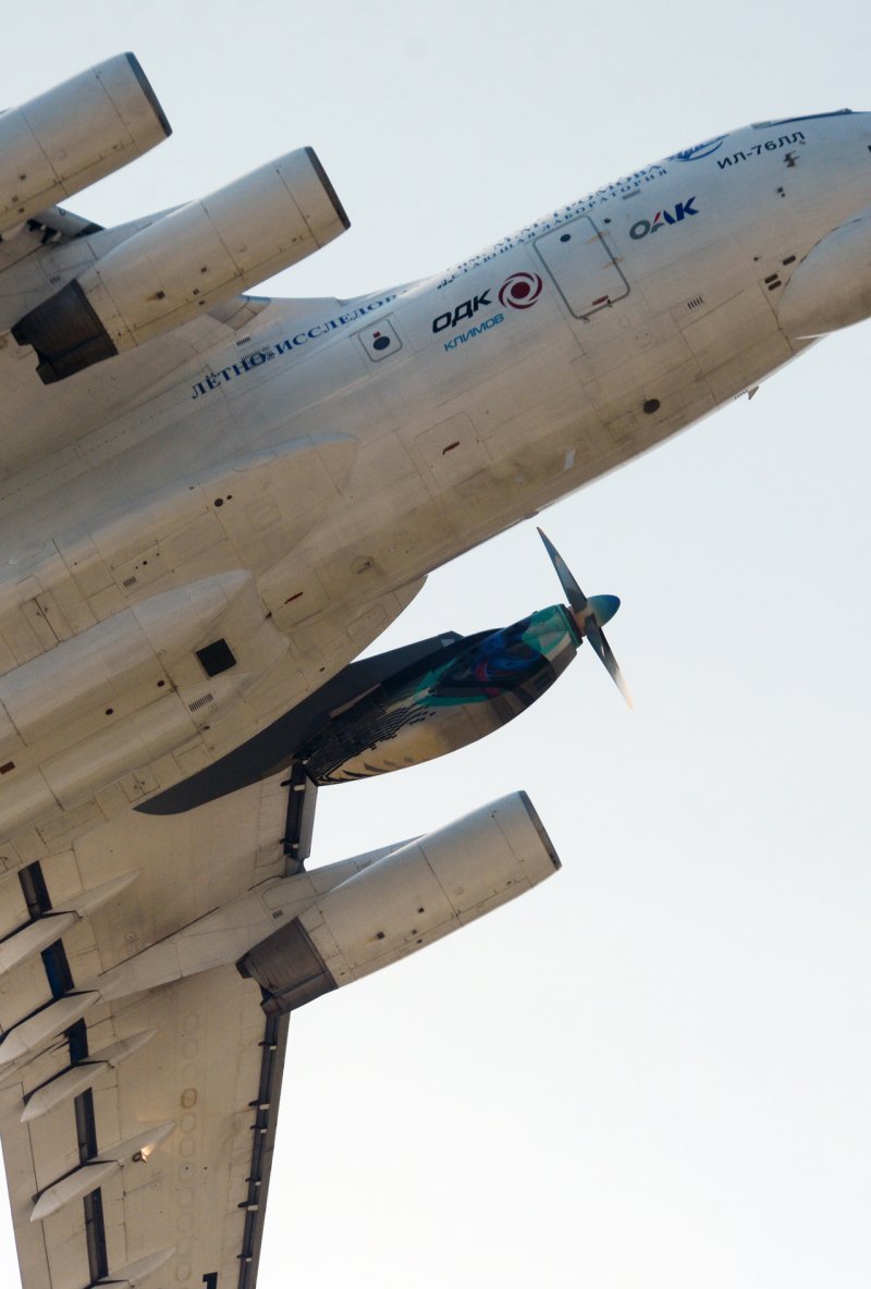 Сборная модель самолета Ильюшин ил-114