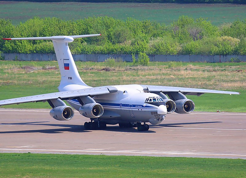 Ил-76 военно-транспортный самолёт
