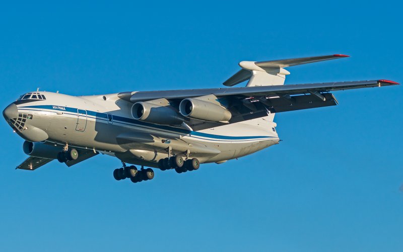 Ил-76 военно-транспортный самолёт