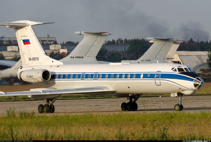 Самолет ту-134 УБЛ