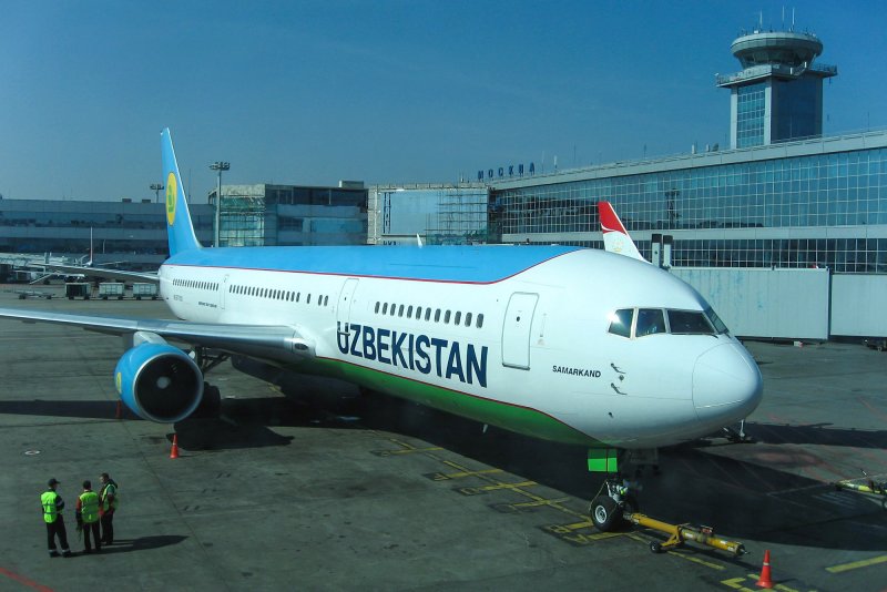 Боинг 767-300 Uzbekistan Airways