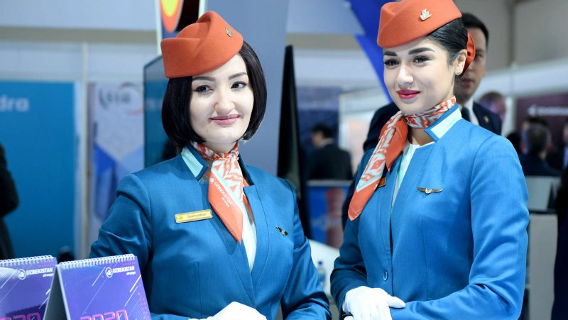 Форма бортпроводников Uzbekistan Airways