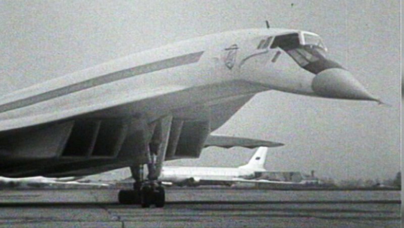 Советский сверхзвуковой пассажирский самолёт ту-144