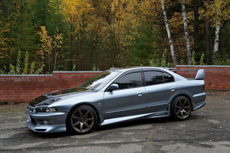 Mitsubishi Galant 8