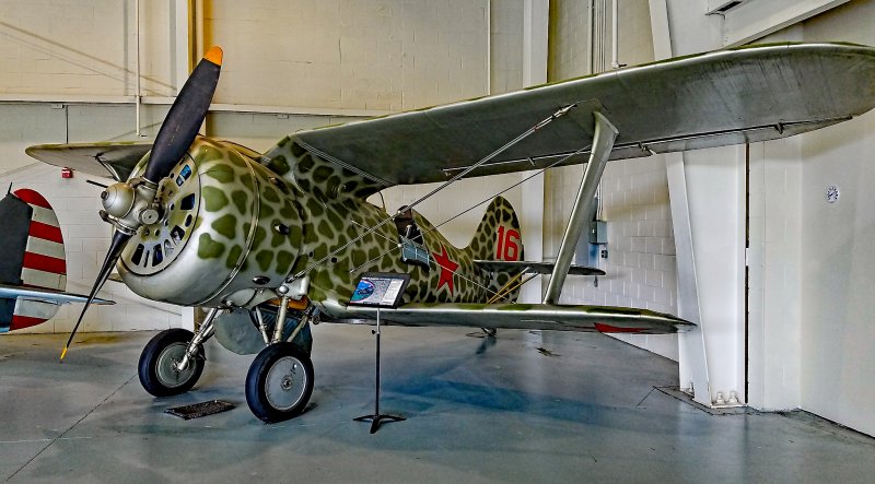 ICM 32010 И-153 Чайка 1 32