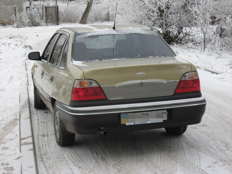 Дэу Нексия сзади 2007