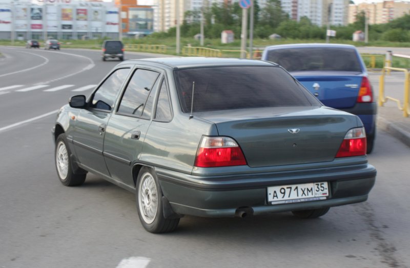 Nexia Daewoo 2 зад