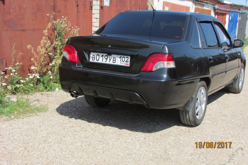 Daewoo Nexia задний