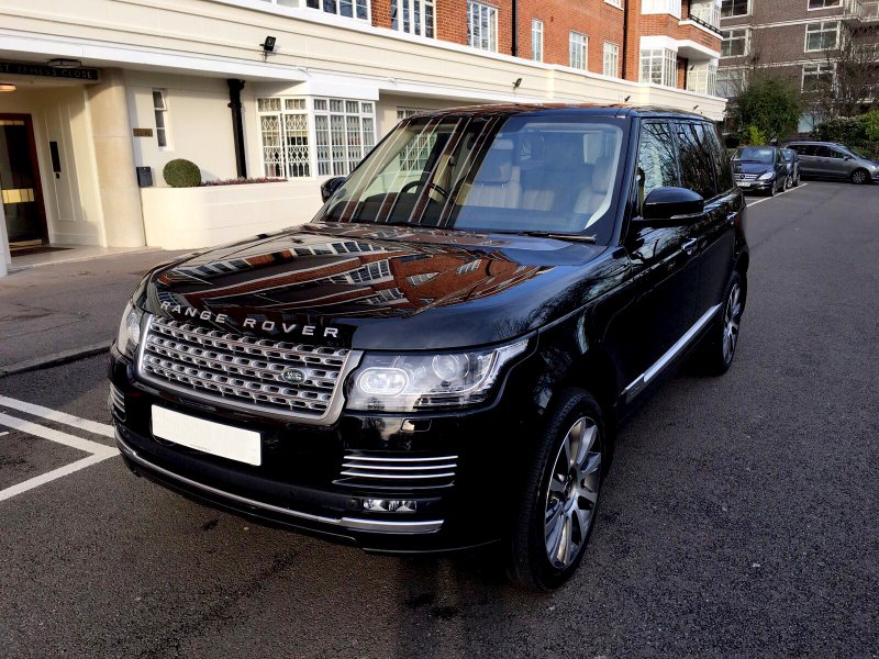 Брутальный Land Rover range Rover Autobiography