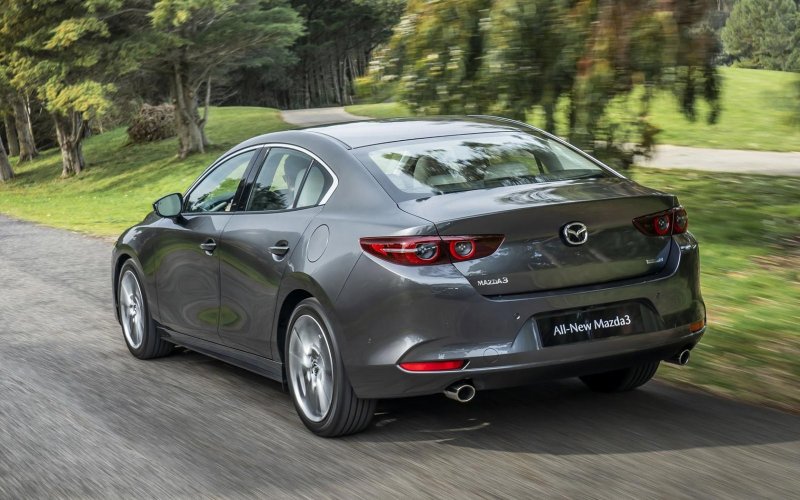 Mazda 3 2020 седан