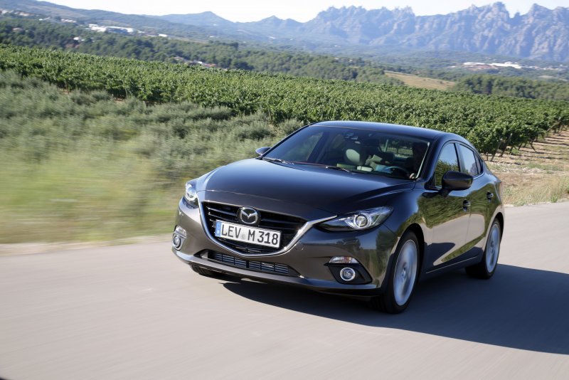Mazda 3 III седан