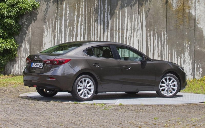 Mazda 3 2014 седан