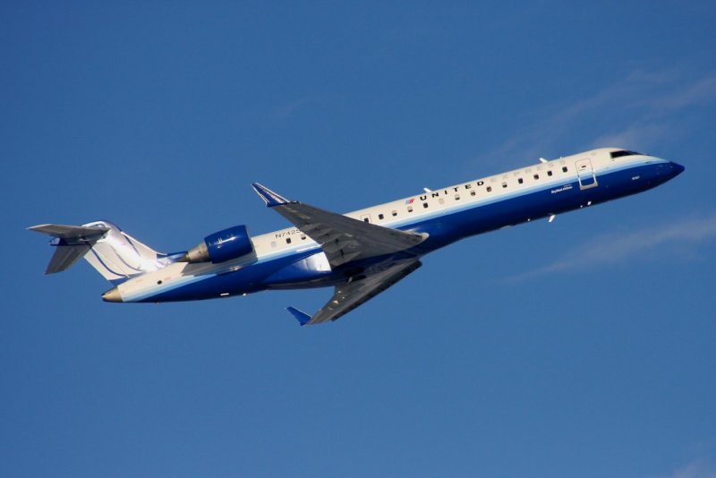 Mitsubishi CRJ-200er