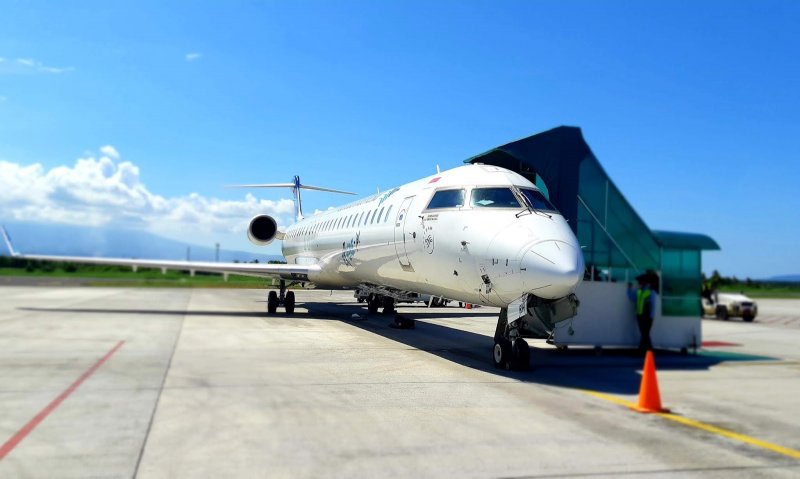 Bombardier CRJ-200lr план