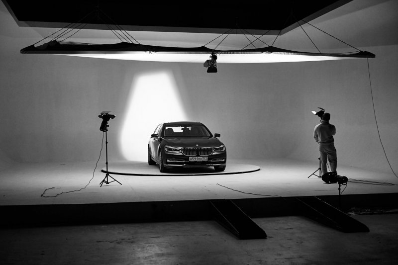 Студийная фотосъемка автомобиля