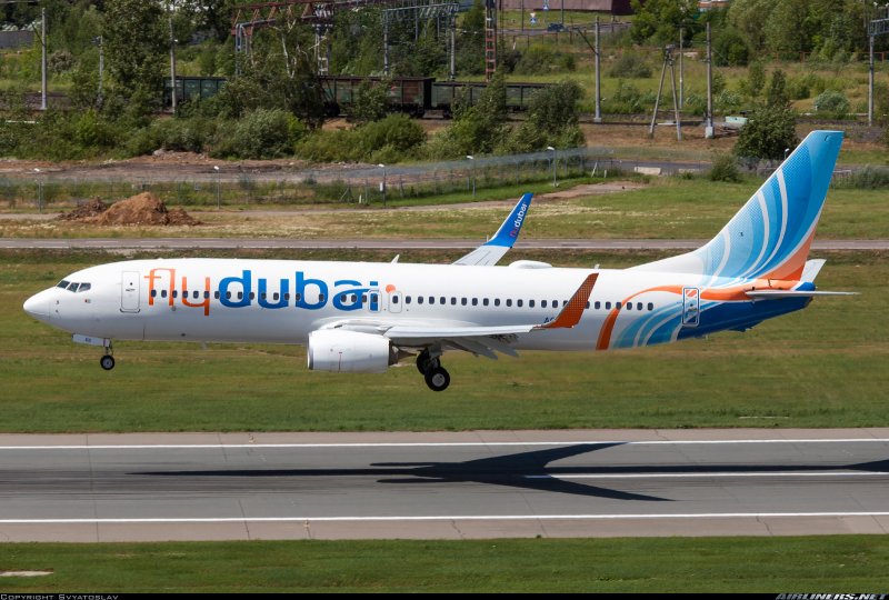 B737 flydubai JETPHOTO