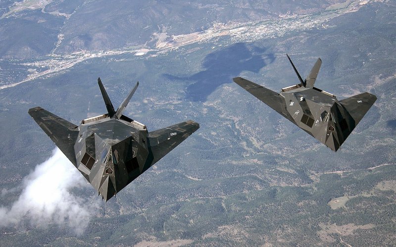 Стелс-бомбардировщик b-21 Raider