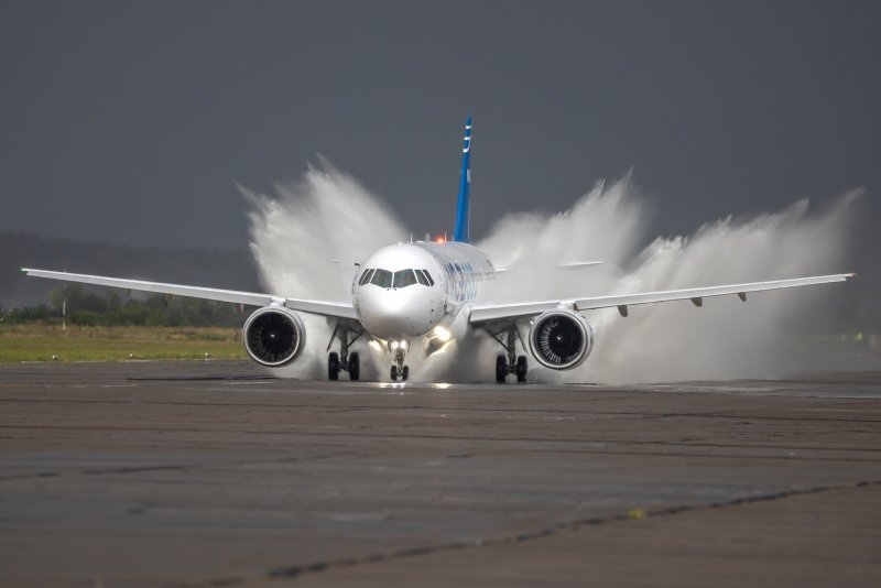 МС-21 самолет