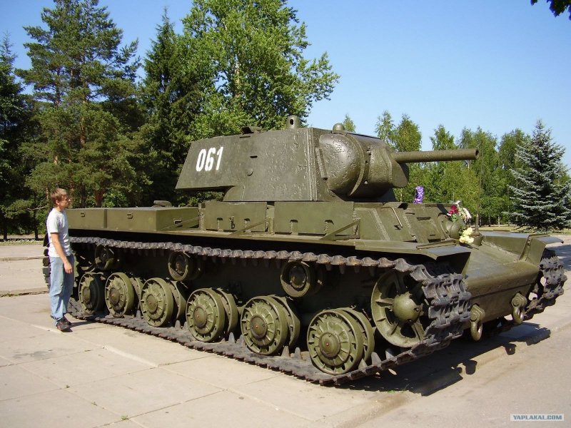 Советский танк кв-1