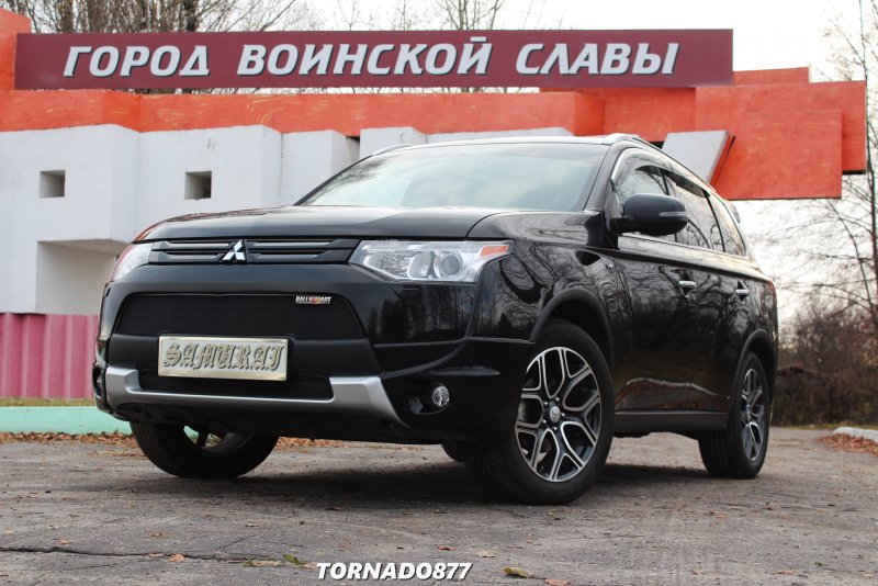 Mitsubishi Outlander Samurai салон