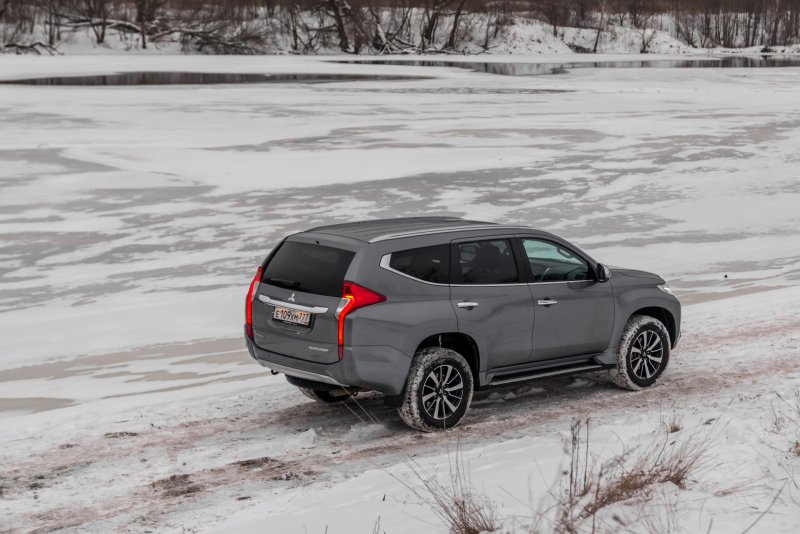 Mitsubishi Outlander 2012 салон