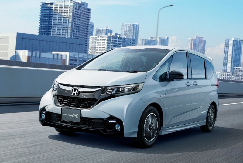 Минивэн Honda freed
