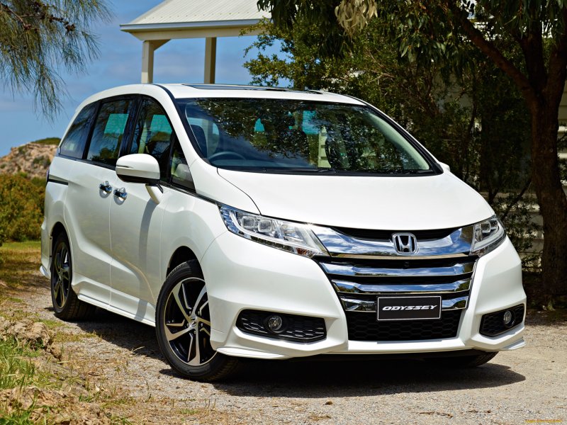 Honda Odyssey absolute 2014