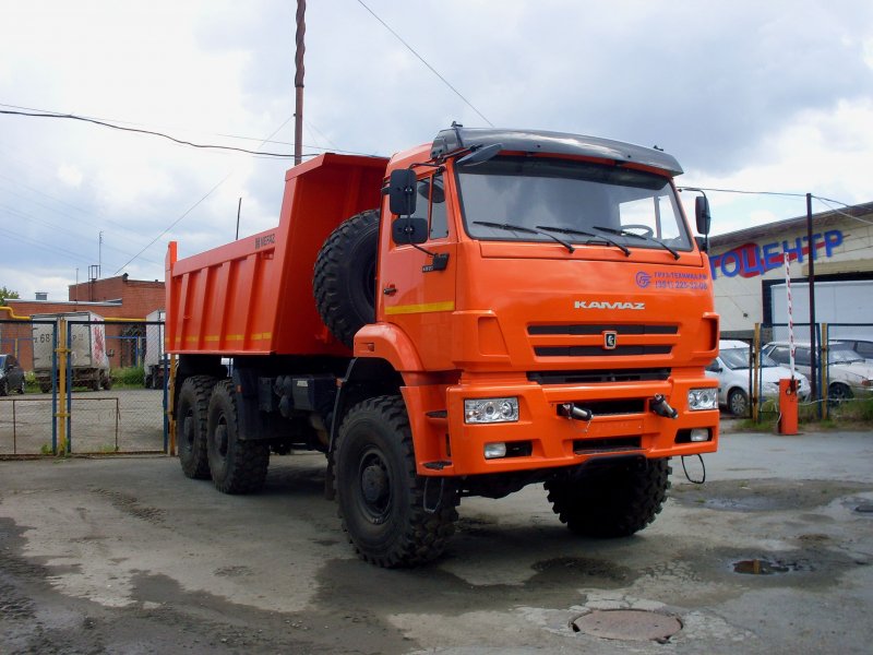 КАМАЗ 65222 самосвал