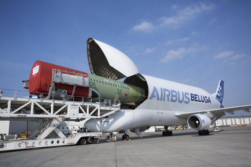 Грузовой самолет Airbus Beluga XL