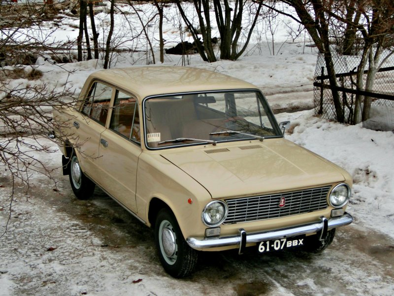 ВАЗ 2101 бежевая