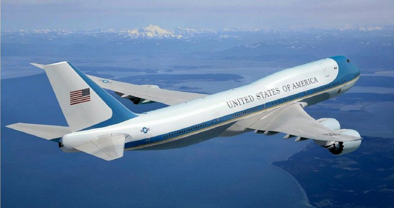 Боинг 747 борт номер 1