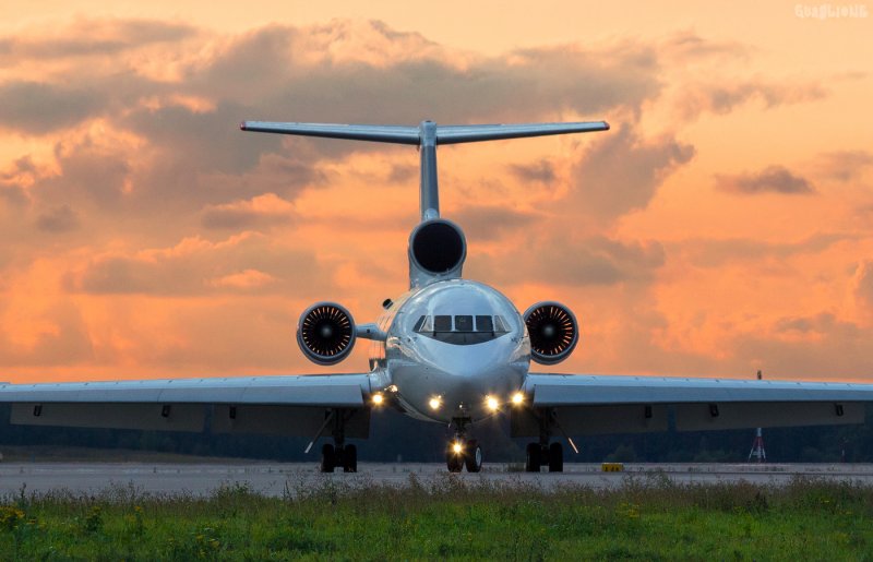 Як-40 ra-88228 Баркол