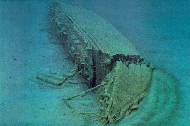 1916 В Эгейском море затонул «Британик» — корабль-близнец «Титаника»