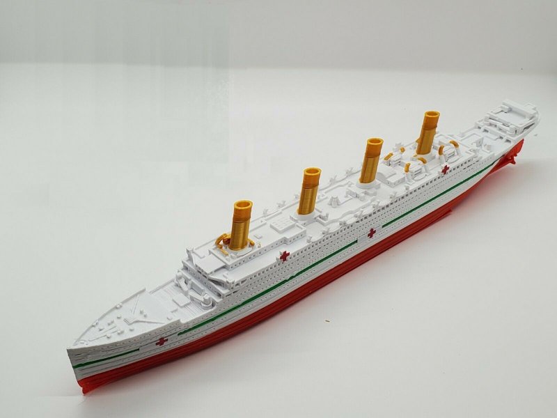 HMHS Britannic (радиоуправляемая модель, масштаб: 1:200)