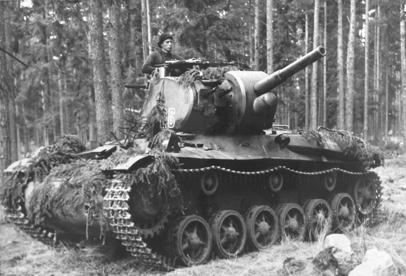 Strv m/42 DT