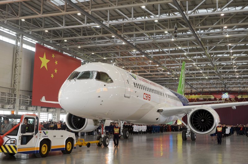 Узкофюзеляжным c919