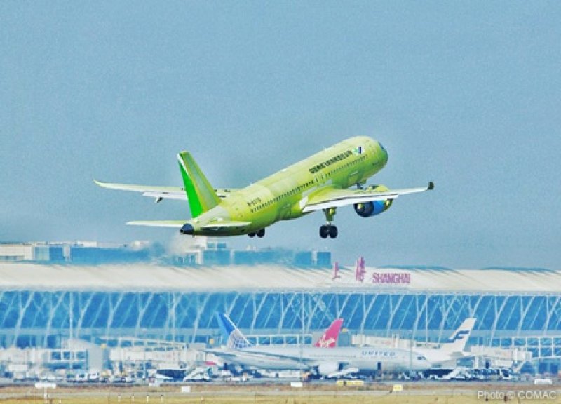 C919 пассажирский самолёт