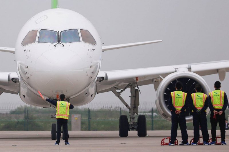 Comac c919 кабина