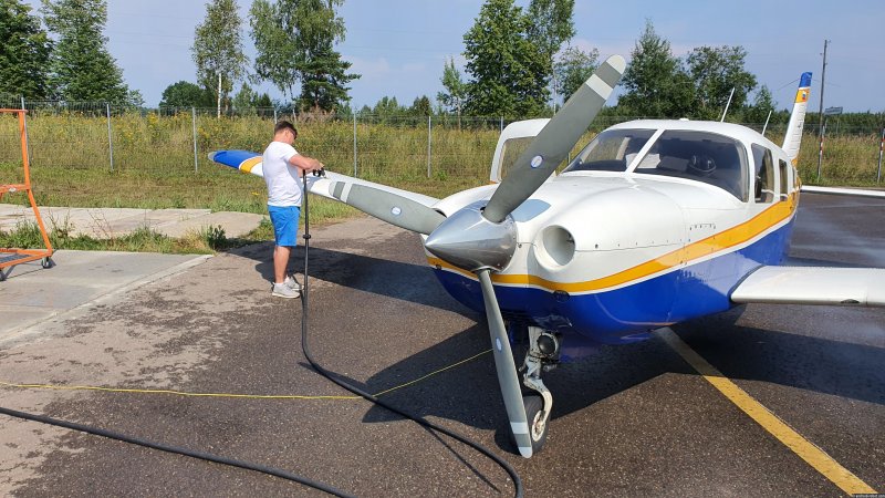 Маленький самолет