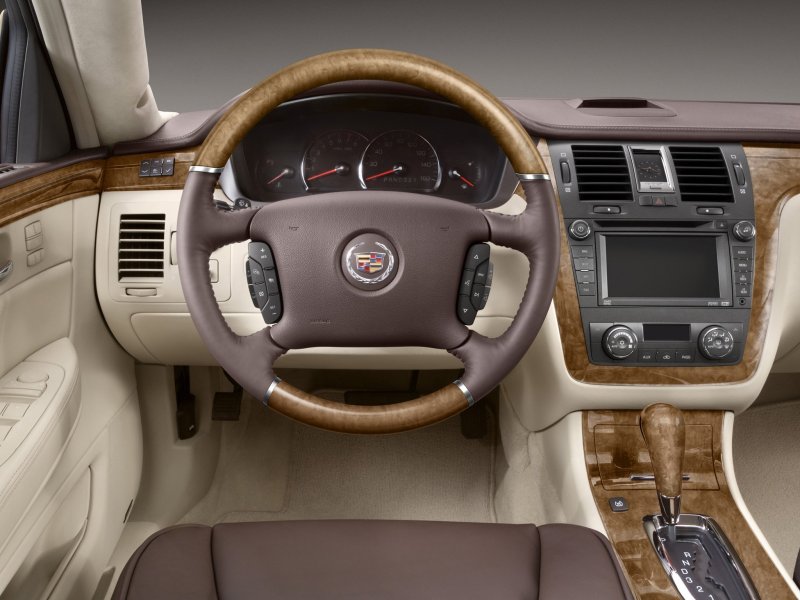 ДТС Cadillac Escalade