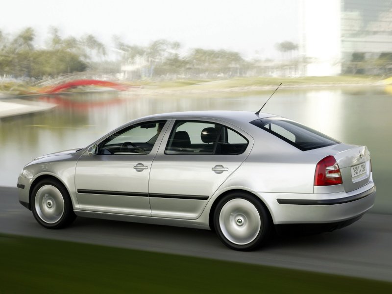 Шкода Октавия лифтбек 2004