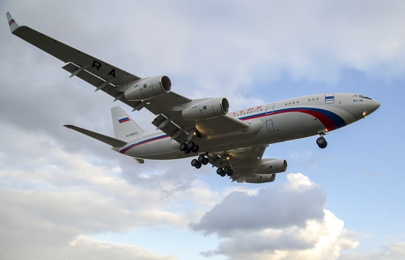 Ил 96 шасси