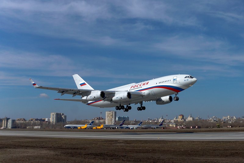 Самолет ил 96 300 ПУ